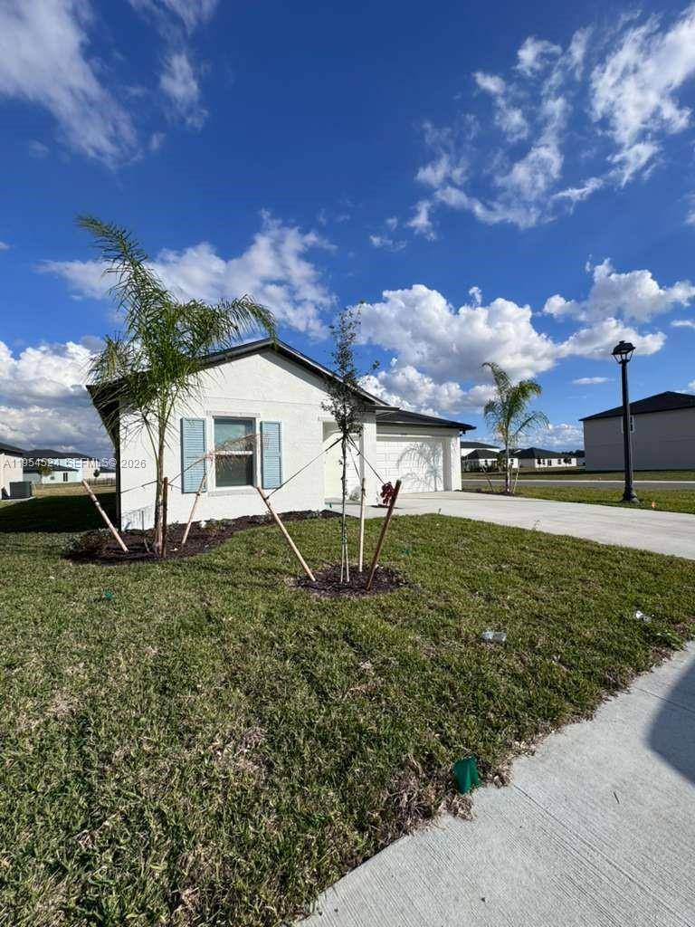 Apartment for rent at 17245 Cantu Court, North Fort Myers, FL 33917