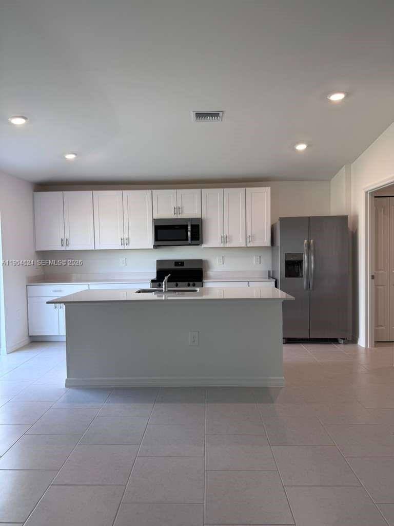 Apartment for rent at 17245 Cantu Court, North Fort Myers, FL 33917