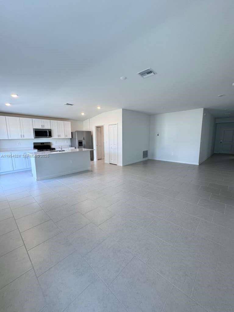 Apartment for rent at 17245 Cantu Court, North Fort Myers, FL 33917