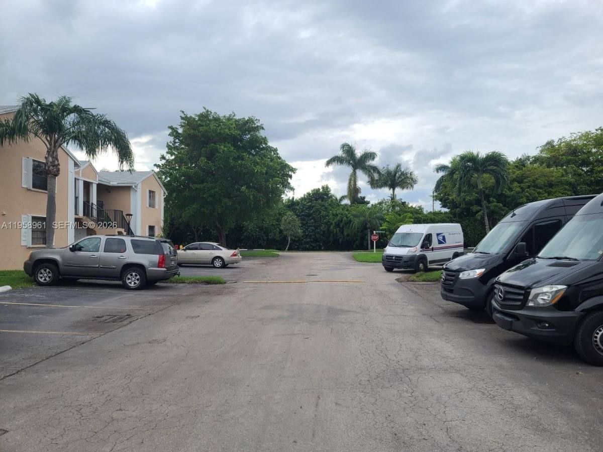 Apartment for rent at 1002 Adams Ave #10021002D, Homestead, FL 33034