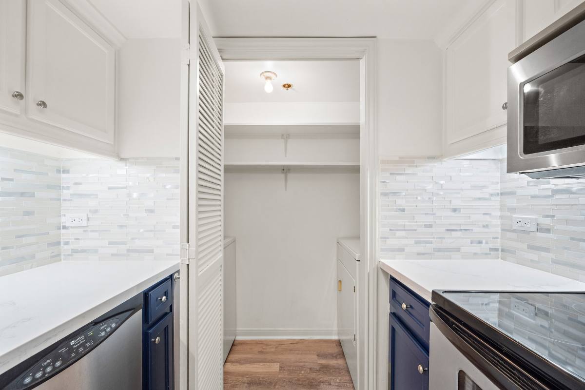 Condo for rent at 3525 Sage Rd #613, Houston, TX 77056