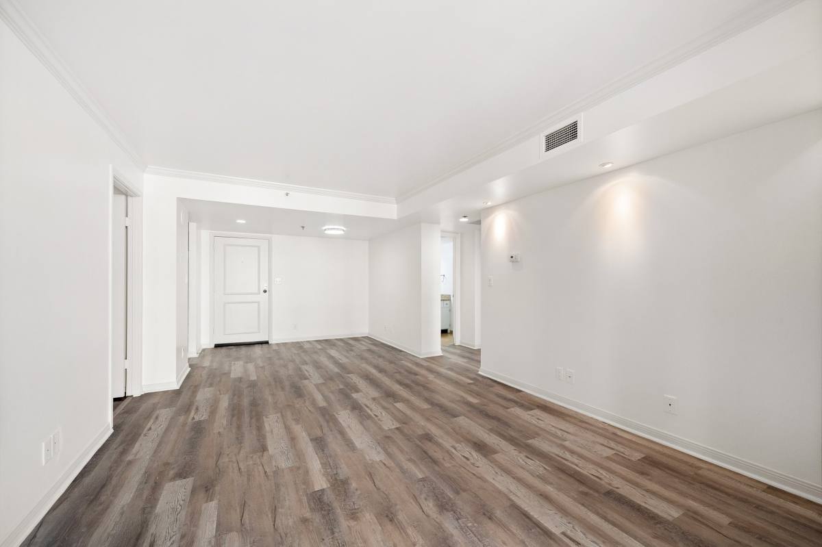 Condo for rent at 3525 Sage Rd #613, Houston, TX 77056