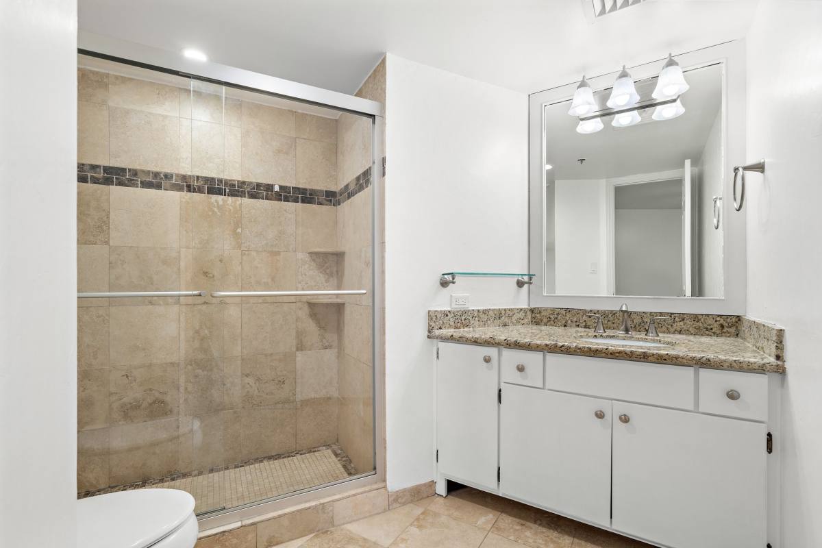 Condo for rent at 3525 Sage Rd #613, Houston, TX 77056