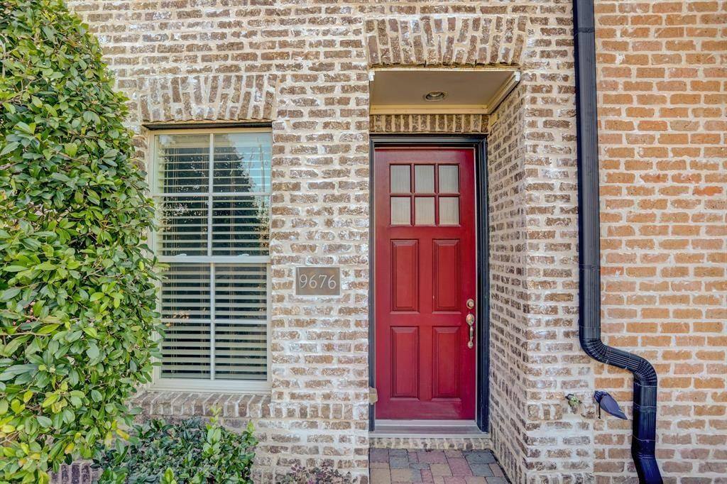 Apartment for rent at 9676 Knight Rd, Houston, TX 77045