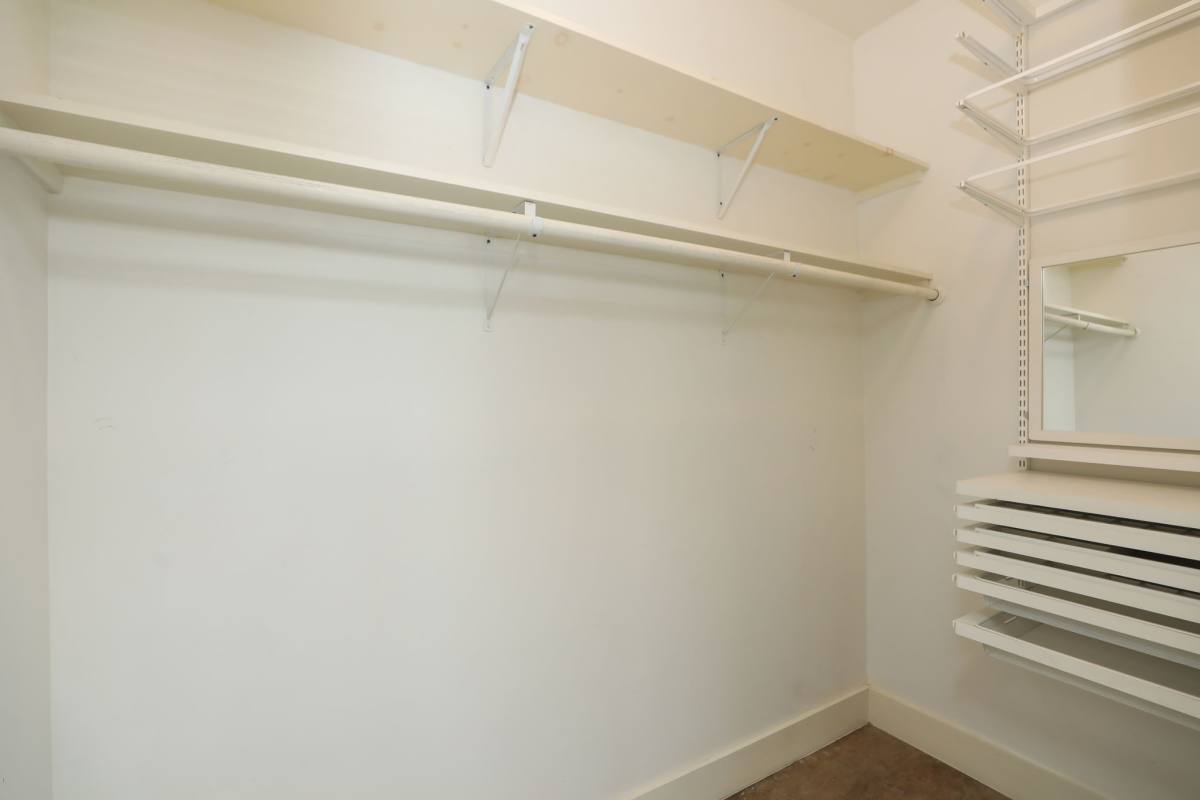 Apartment for rent at 2215 Cleburne St, Houston, TX 77004