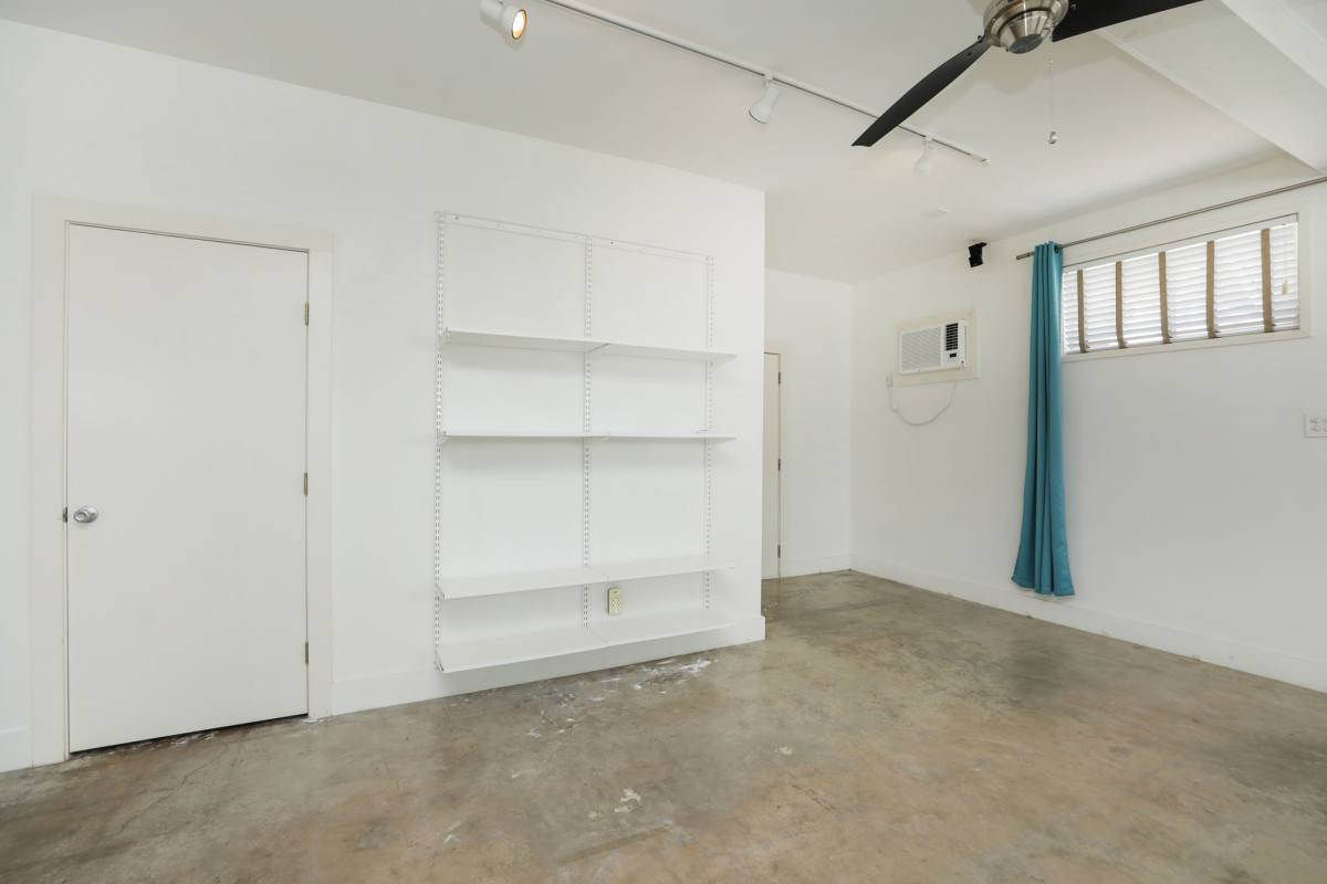 Apartment for rent at 2215 Cleburne St, Houston, TX 77004