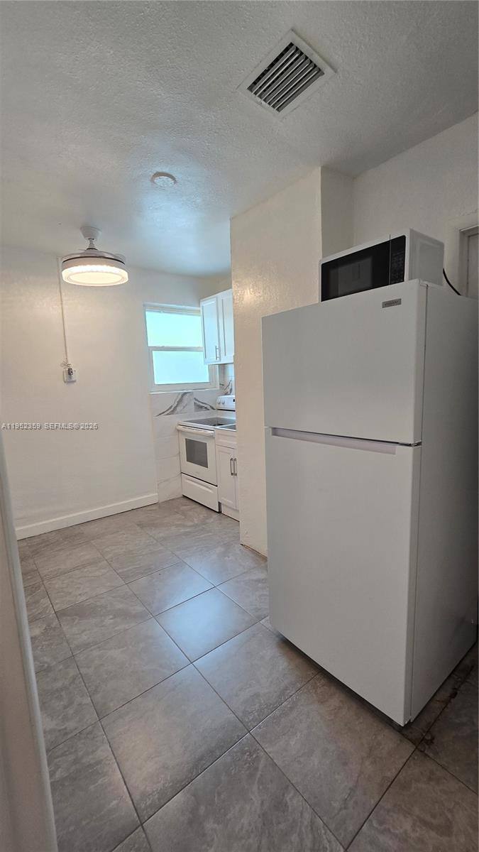 Apartment for rent at 9680 NW 19th Place, Fort Lauderdale, FL 33322