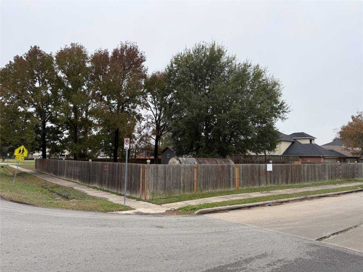 Apartment for rent at 3003 Vega, Houston, TX 77088
