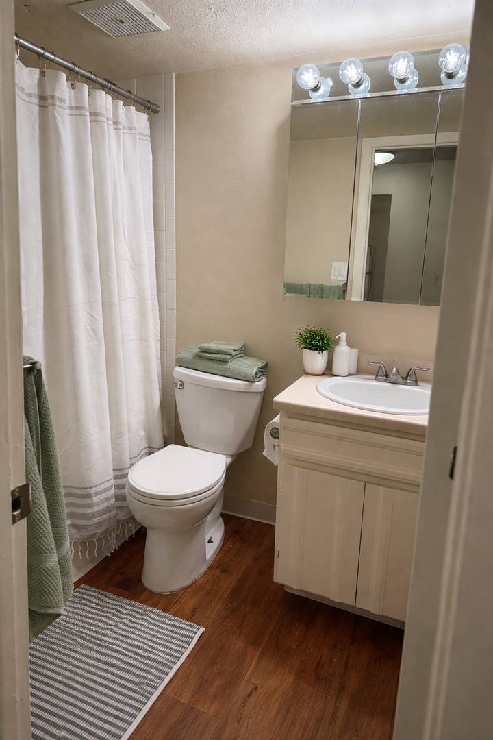 Apartment for rent at 1240 N Elizabeth St, Denver, CO 80206