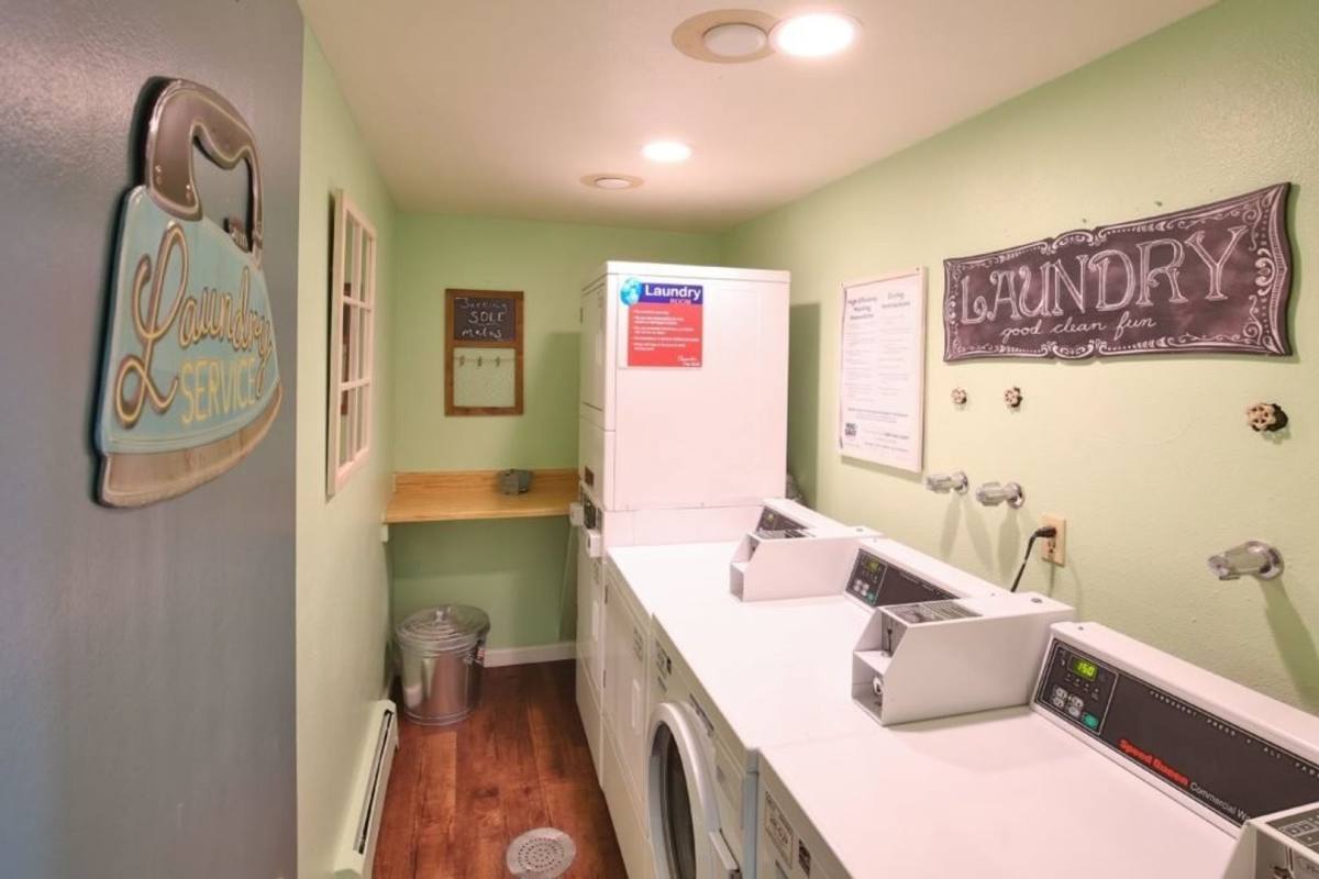 Apartment for rent at 1240 N Elizabeth St, Denver, CO 80206