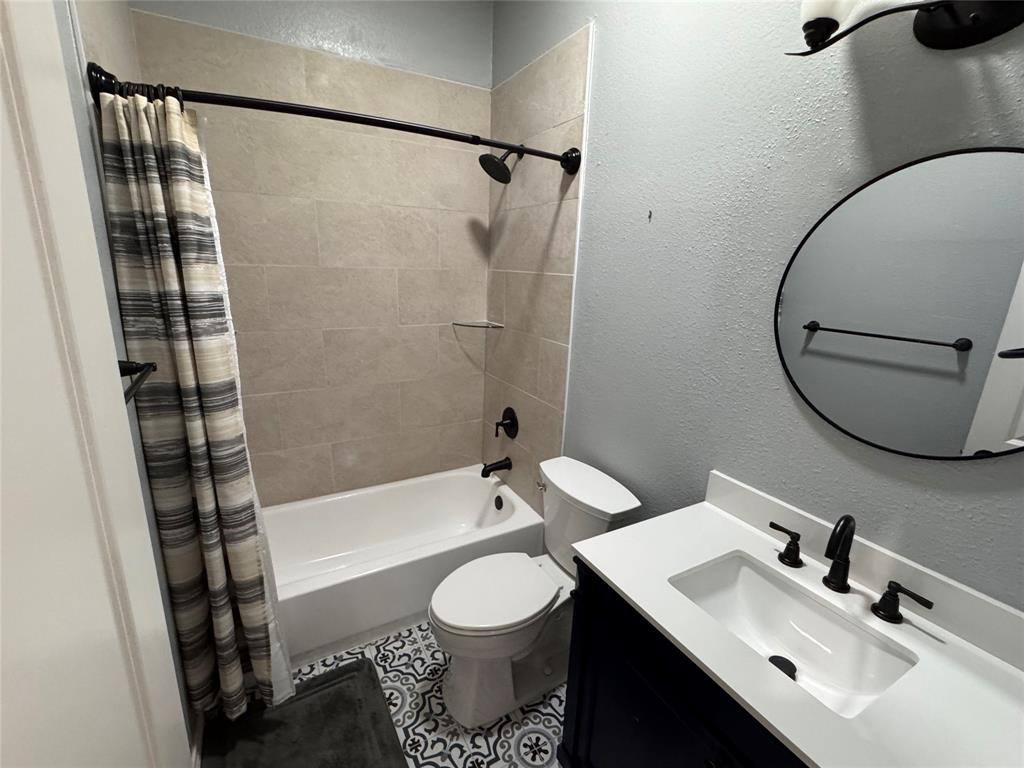 Condo for rent at 2506 Wedglea Dr #105, Dallas, TX 75211