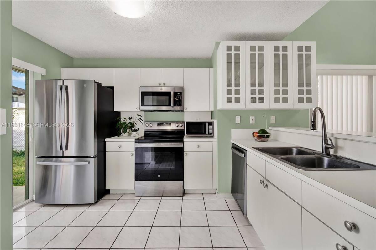 House for rent at 14138 SW 164th Terrace, Miami, FL 33177