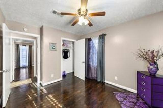 Apartment for rent at 7252 Parker Rd, Houston, TX 77016