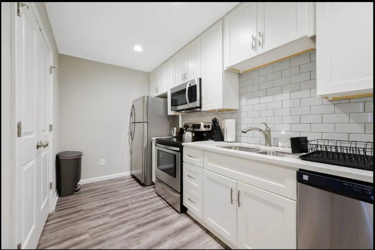 Apartment for rent at 1950 N Raleigh Blvd, Raleigh, NC 27610