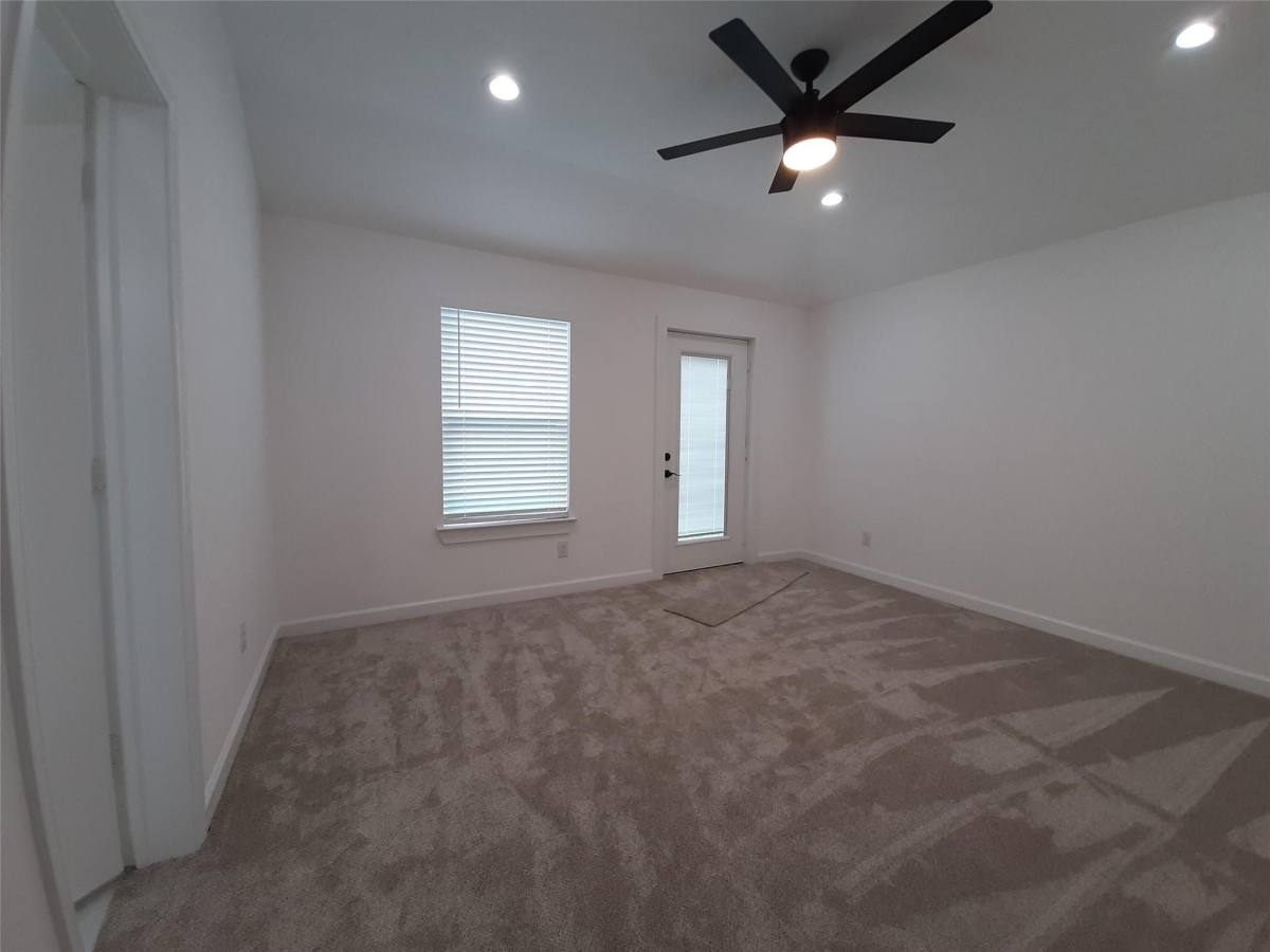 Apartment for rent at 4530 Mayflower St, Houston, TX 77051