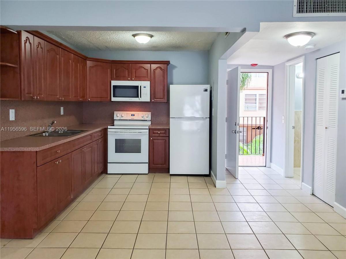 Condo for rent at 1990 W 56th St #1216, Hialeah, FL 33012