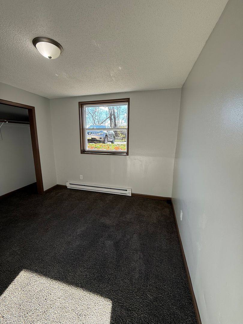 Apartment for rent at 2525-2535 Clarkson Ave, Des Moines, IA 50310