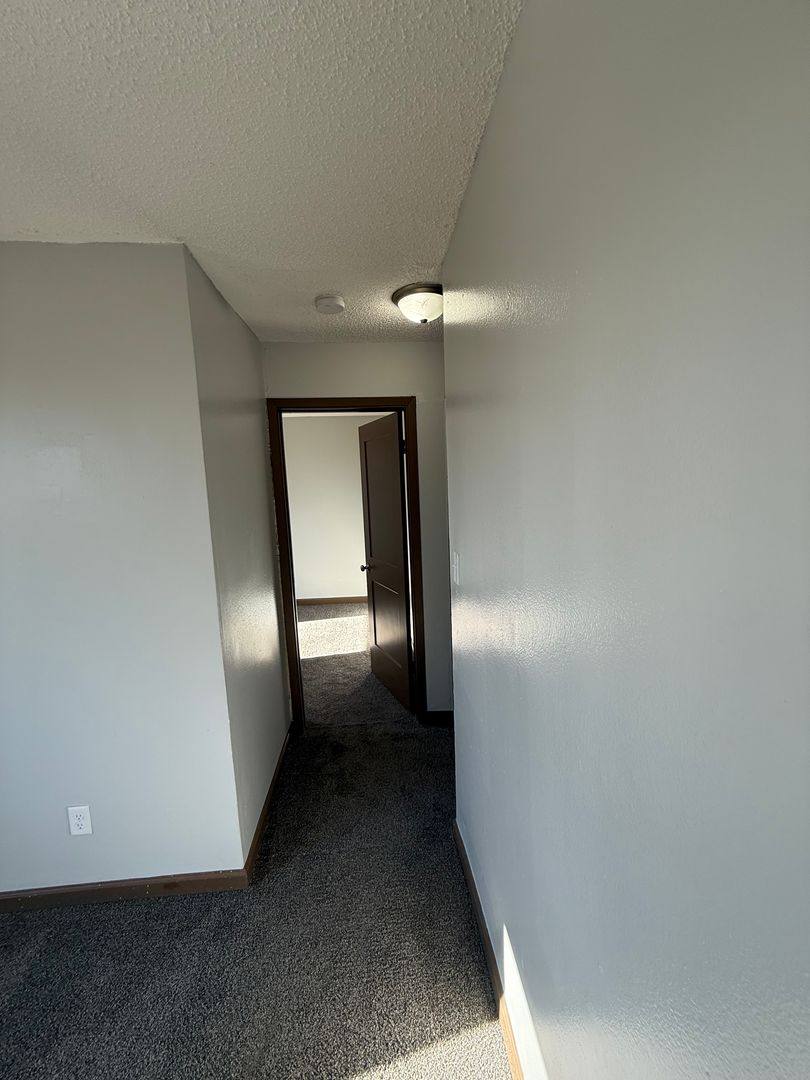 Apartment for rent at 2525-2535 Clarkson Ave, Des Moines, IA 50310