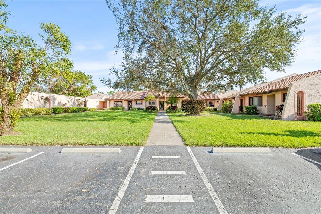 Apartment for rent at 9677 86th Ave, Seminole, FL 33777