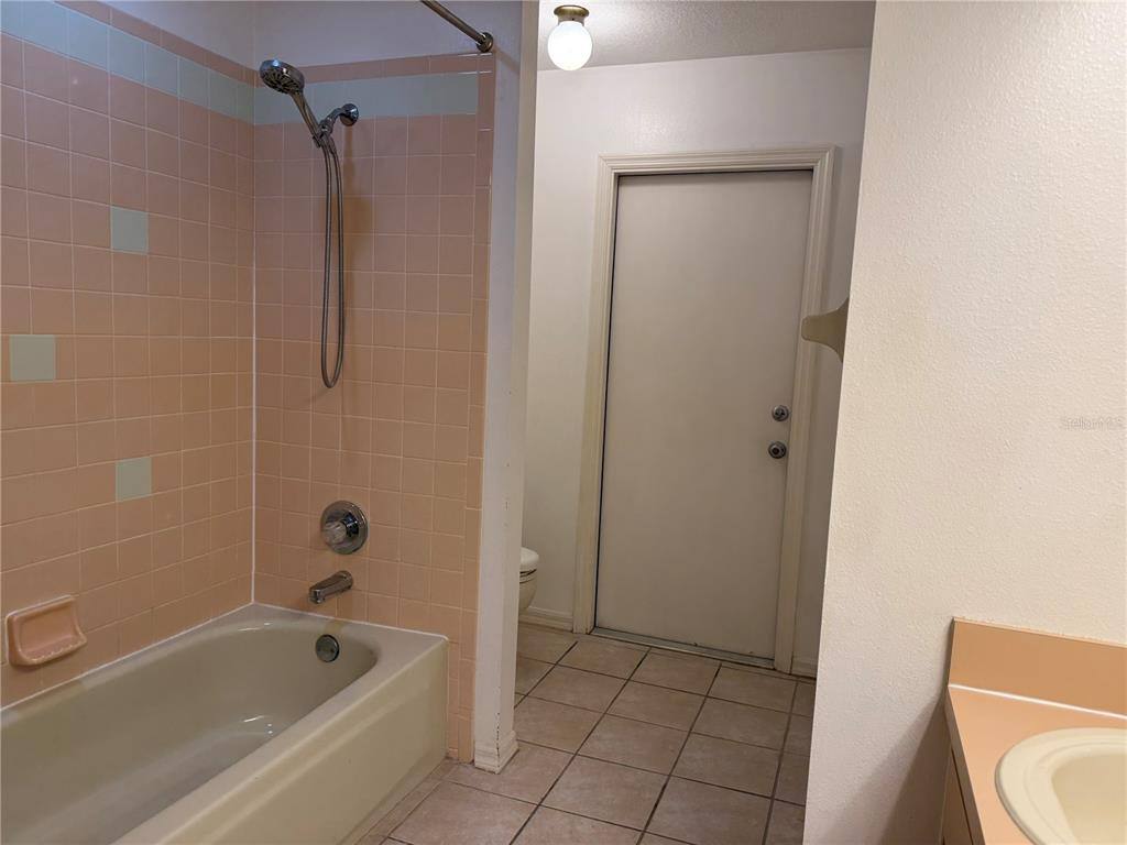 Apartment for rent at 18230 Dolly Brook Lane, Lutz, FL 33549