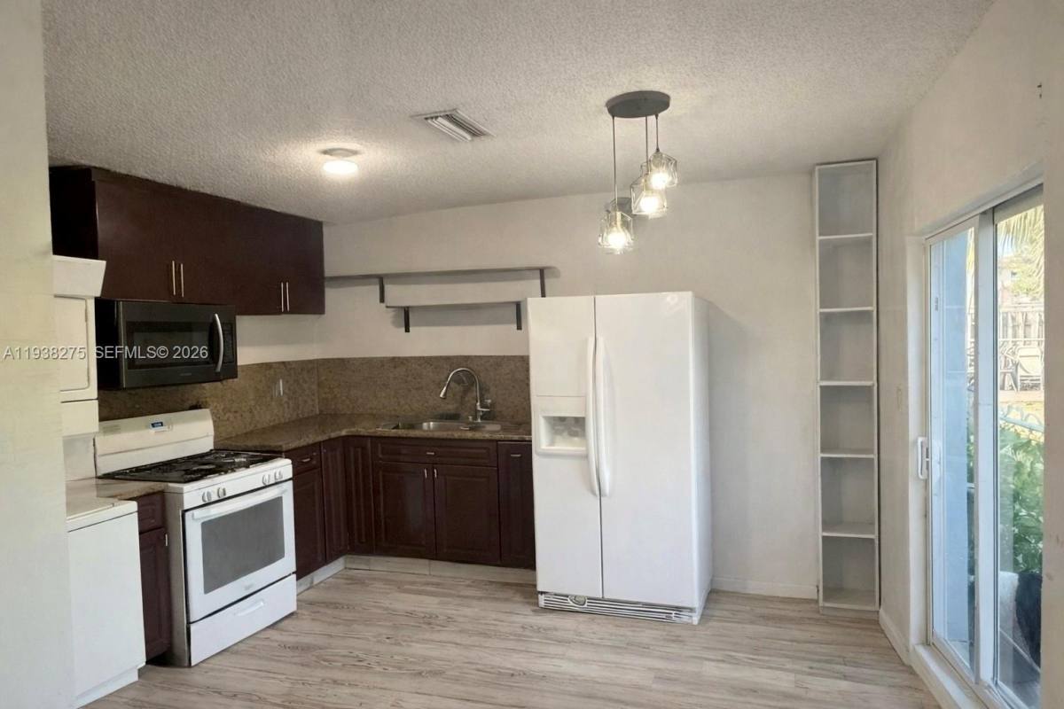Apartment for rent at 2671 NW 87th Lane, Fort Lauderdale, FL 33322