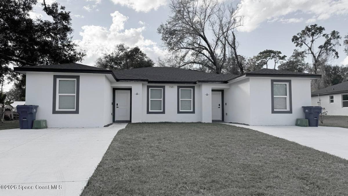 Apartment for rent at 1581 S Montgomery St, Deland, FL 32720