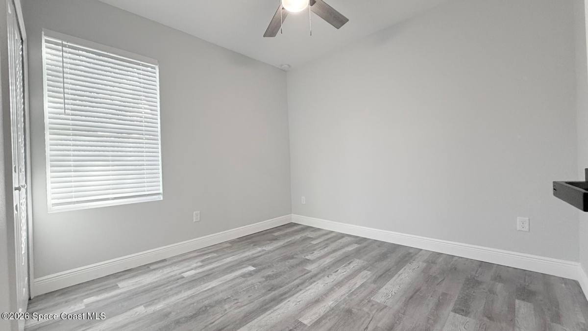 Apartment for rent at 1581 S Montgomery St, Deland, FL 32720