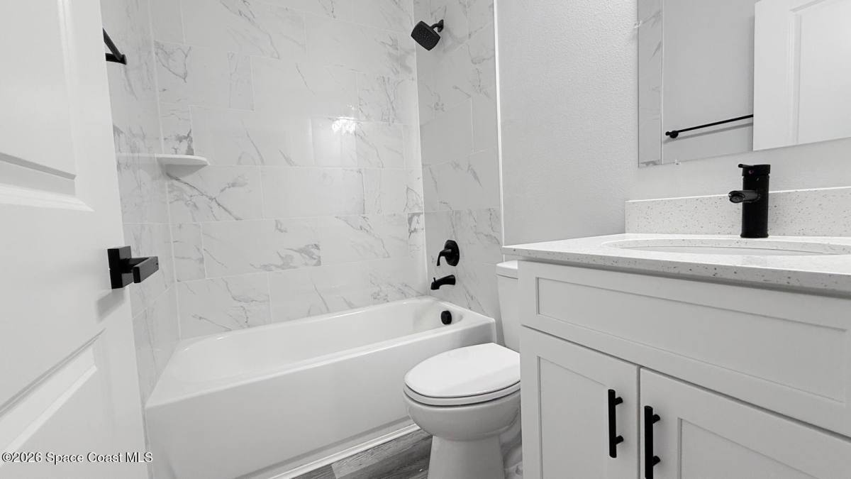 Apartment for rent at 1581 S Montgomery St, Deland, FL 32720
