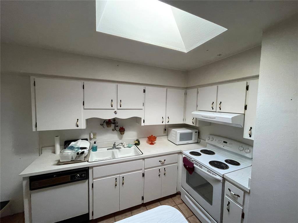 Apartment for rent at 1612 S High St, Deland, FL 32720