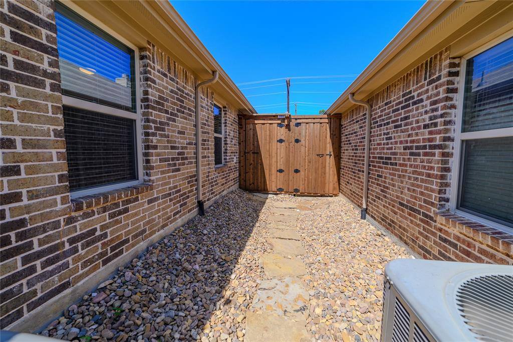 Apartment for rent at 608 Crazy Horse Dr #608, Aubrey, TX 76227