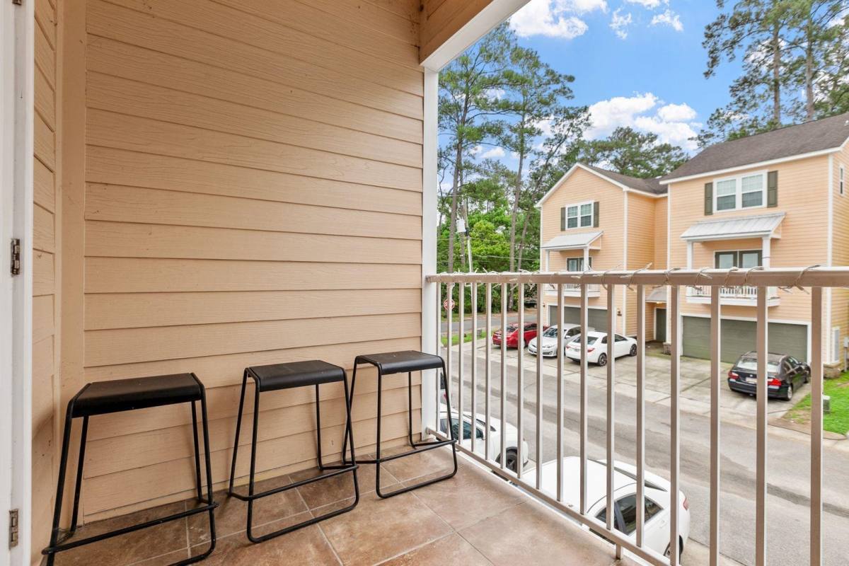 Townhouse for rent at 1775 Belle Vue Way #1, Tallahassee, FL 32304
