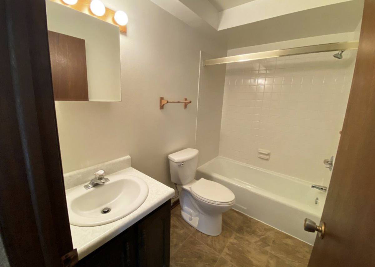 Apartment for rent at 618 W 9th Ave, Mitchell, SD 57301