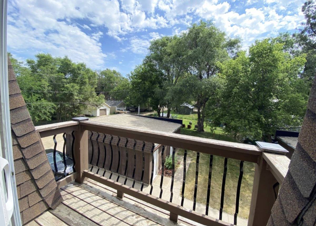 Apartment for rent at 618 W 9th Ave, Mitchell, SD 57301