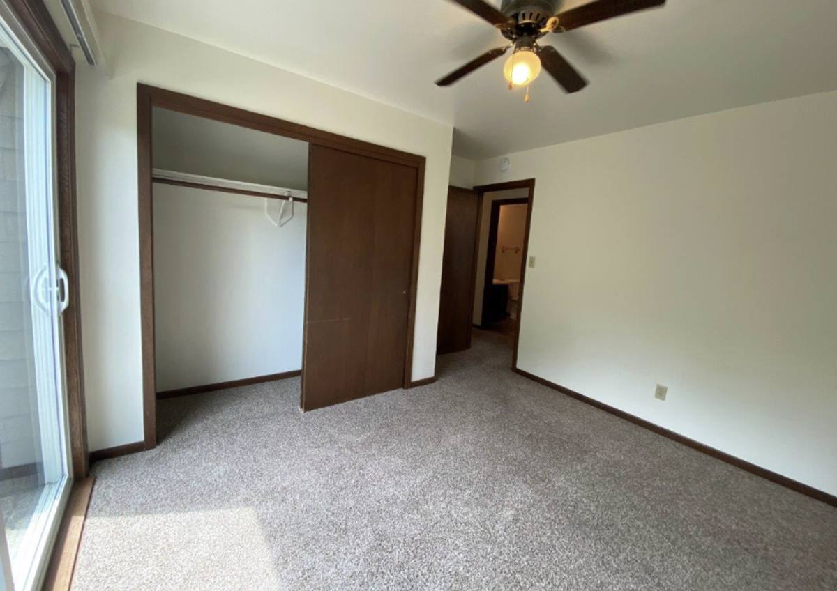 Apartment for rent at 618 W 9th Ave, Mitchell, SD 57301