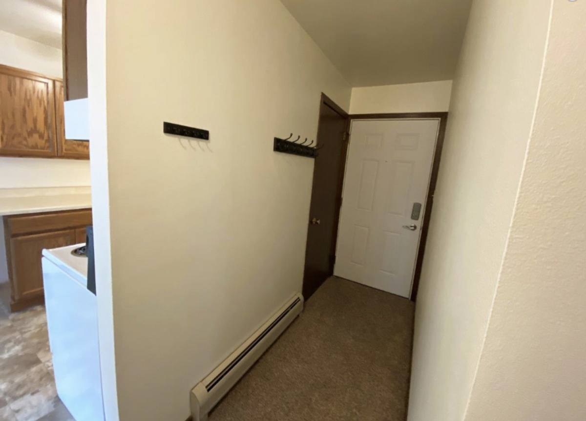 Apartment for rent at 618 W 9th Ave, Mitchell, SD 57301