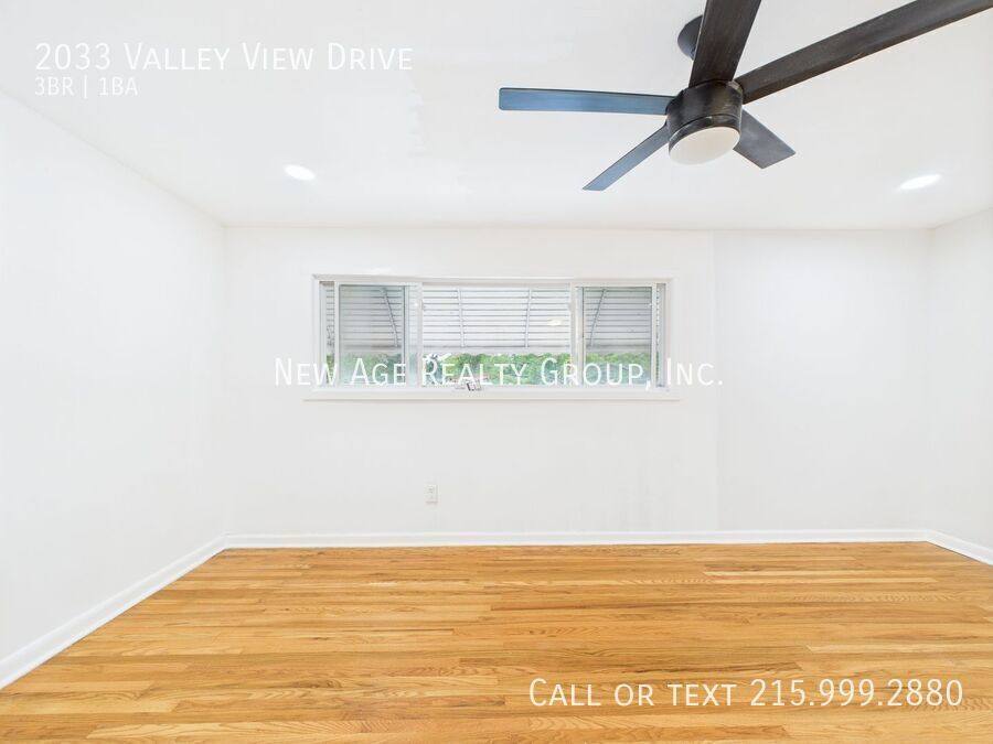 House for rent at 2033 Valley View Dr, Folcroft, PA 19032
