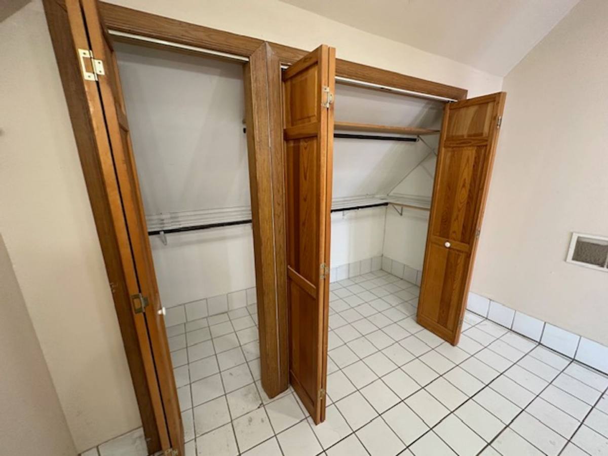Apartment for rent at 600 W High St, Peoria, IL 61606