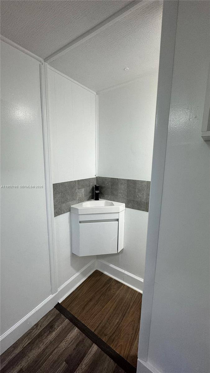Apartment for rent at 601 NE 4th Court #6017B, Hallandale, FL 33009