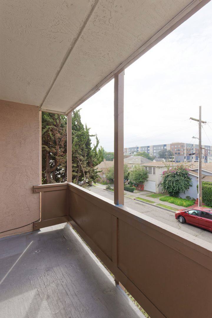 Apartment for rent at 206 Chumalia St, San Leandro, CA 94577