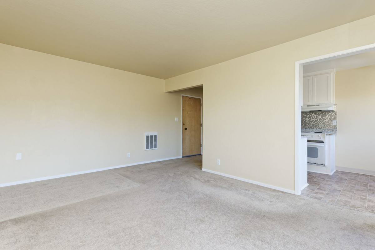 Apartment for rent at 206 Chumalia St, San Leandro, CA 94577