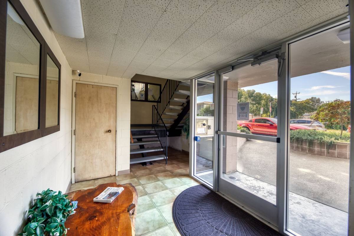 Apartment for rent at 206 Chumalia St, San Leandro, CA 94577