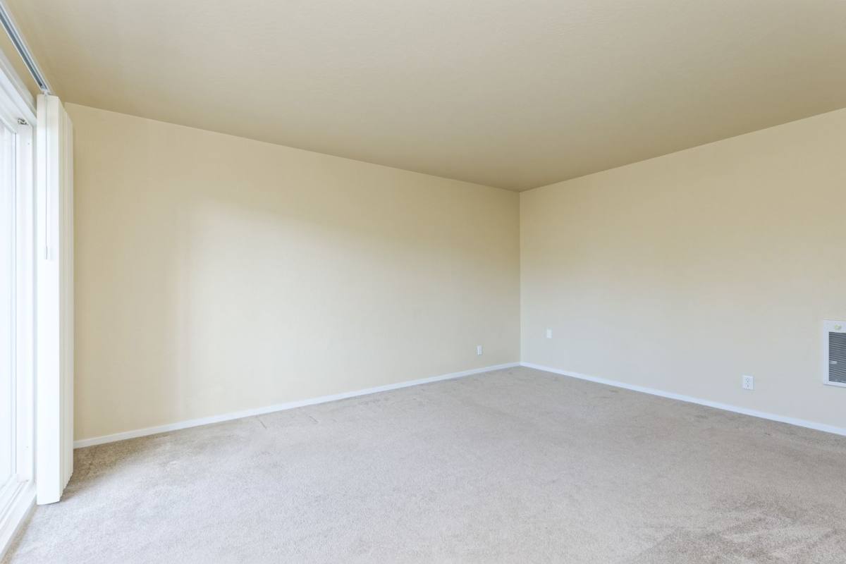 Apartment for rent at 206 Chumalia St, San Leandro, CA 94577