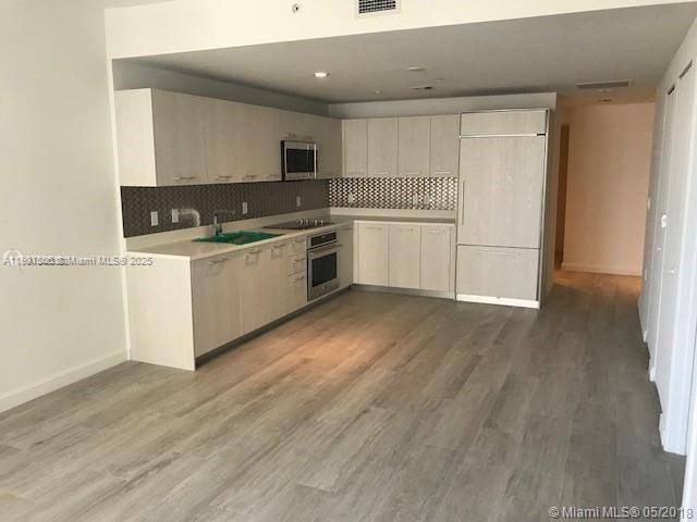 Apartment for rent at 55 SW 9th St #2510, Miami, FL 33130