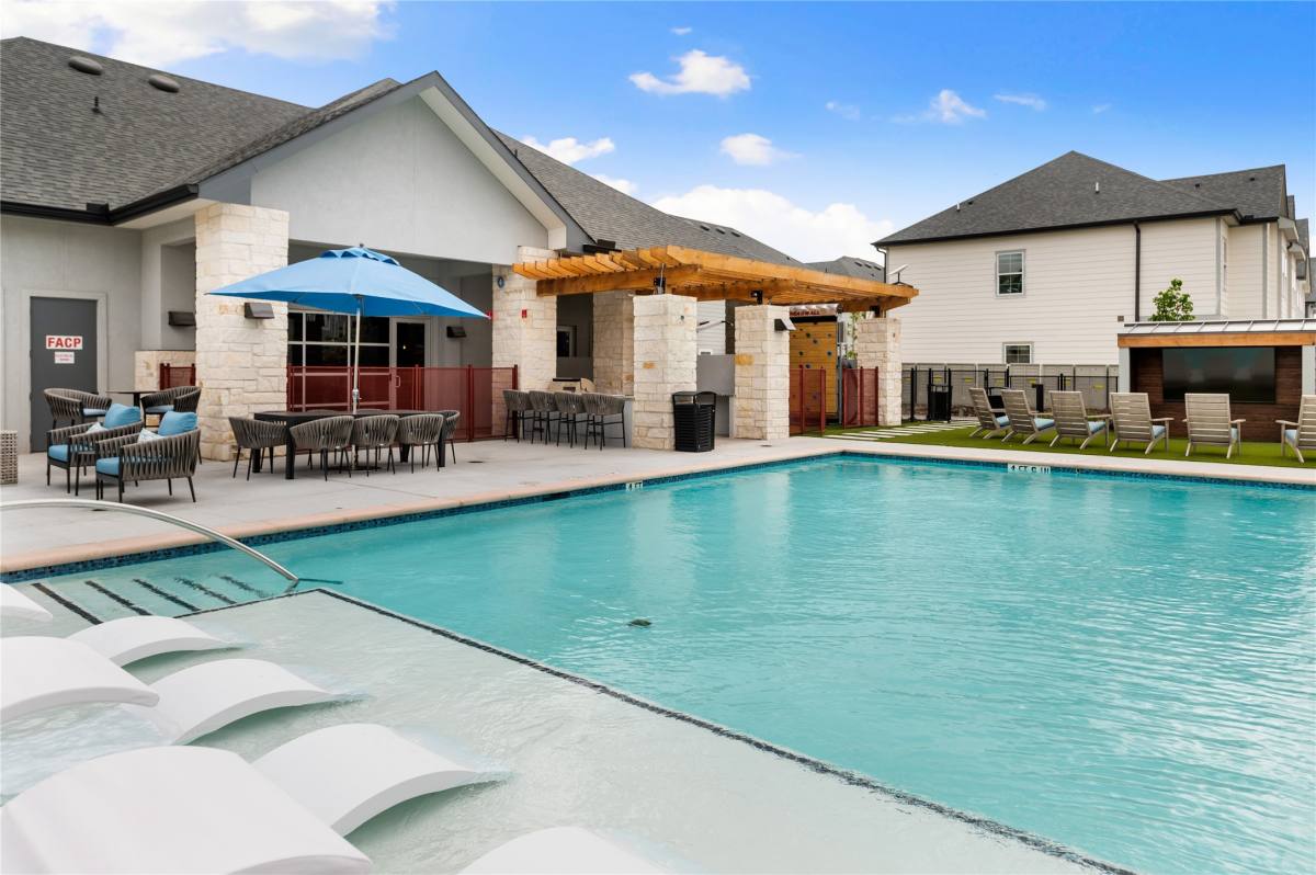 Apartment for rent at 28328-307 Birnham Woods Dr, Spring, TX 77386