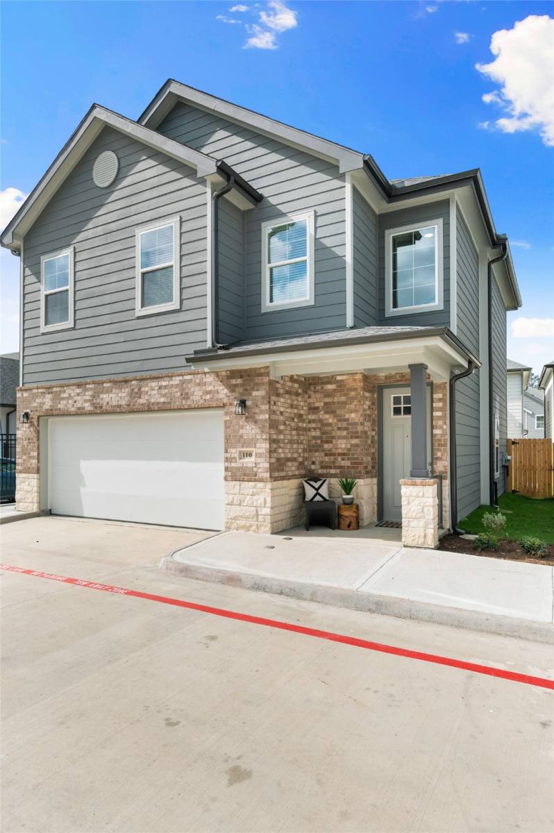 Apartment for rent at 28328-307 Birnham Woods Dr, Spring, TX 77386