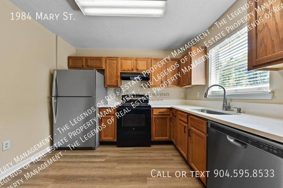 Townhouse for rent at 1984 Mary St, Atlantic Beach, FL 32233