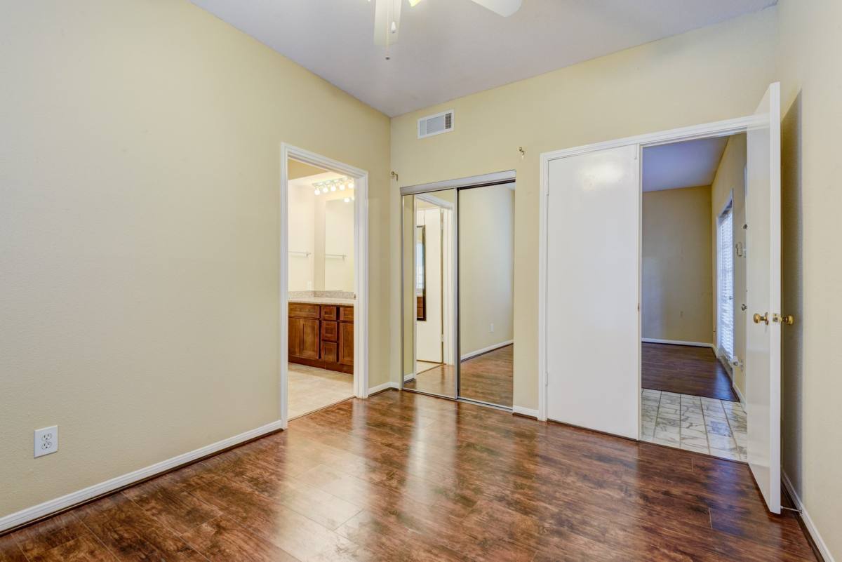Condo for rent at 2121 El Paseo St #1705, Houston, TX 77054