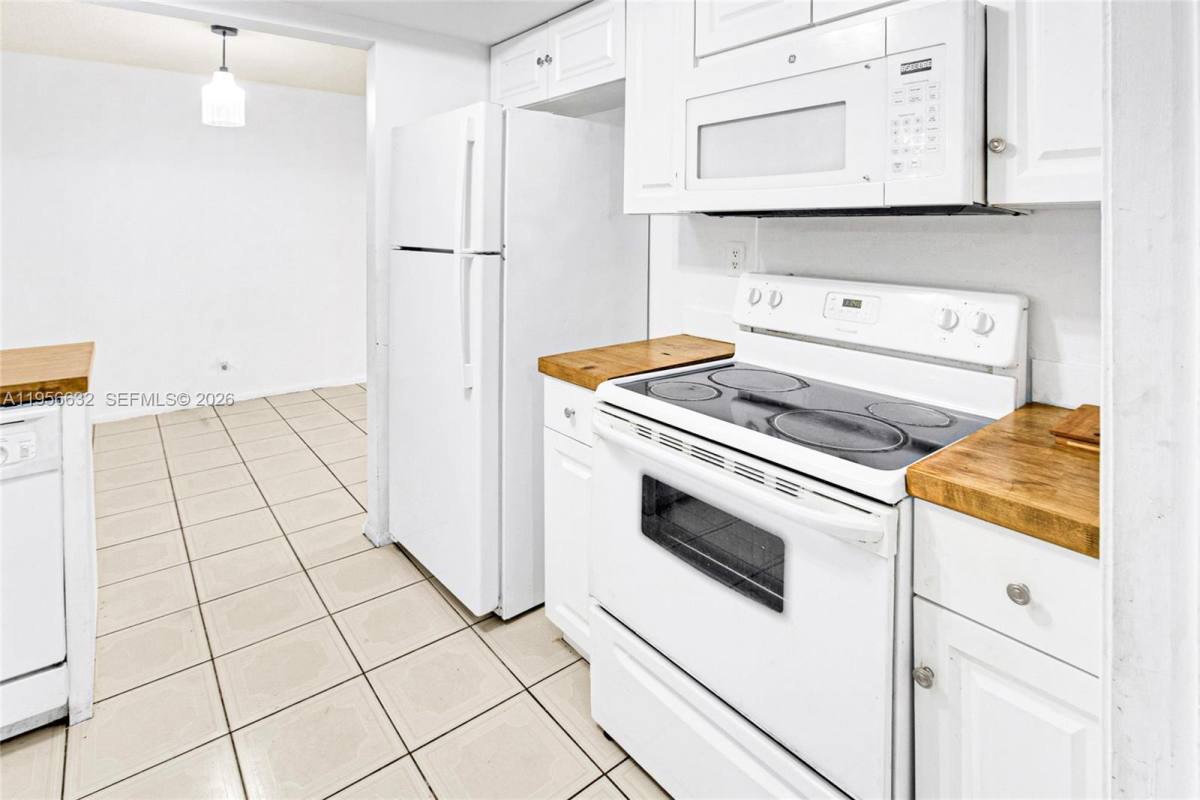 Apartment for rent at 5718 NW 66th Ave, Fort Lauderdale, FL 33321
