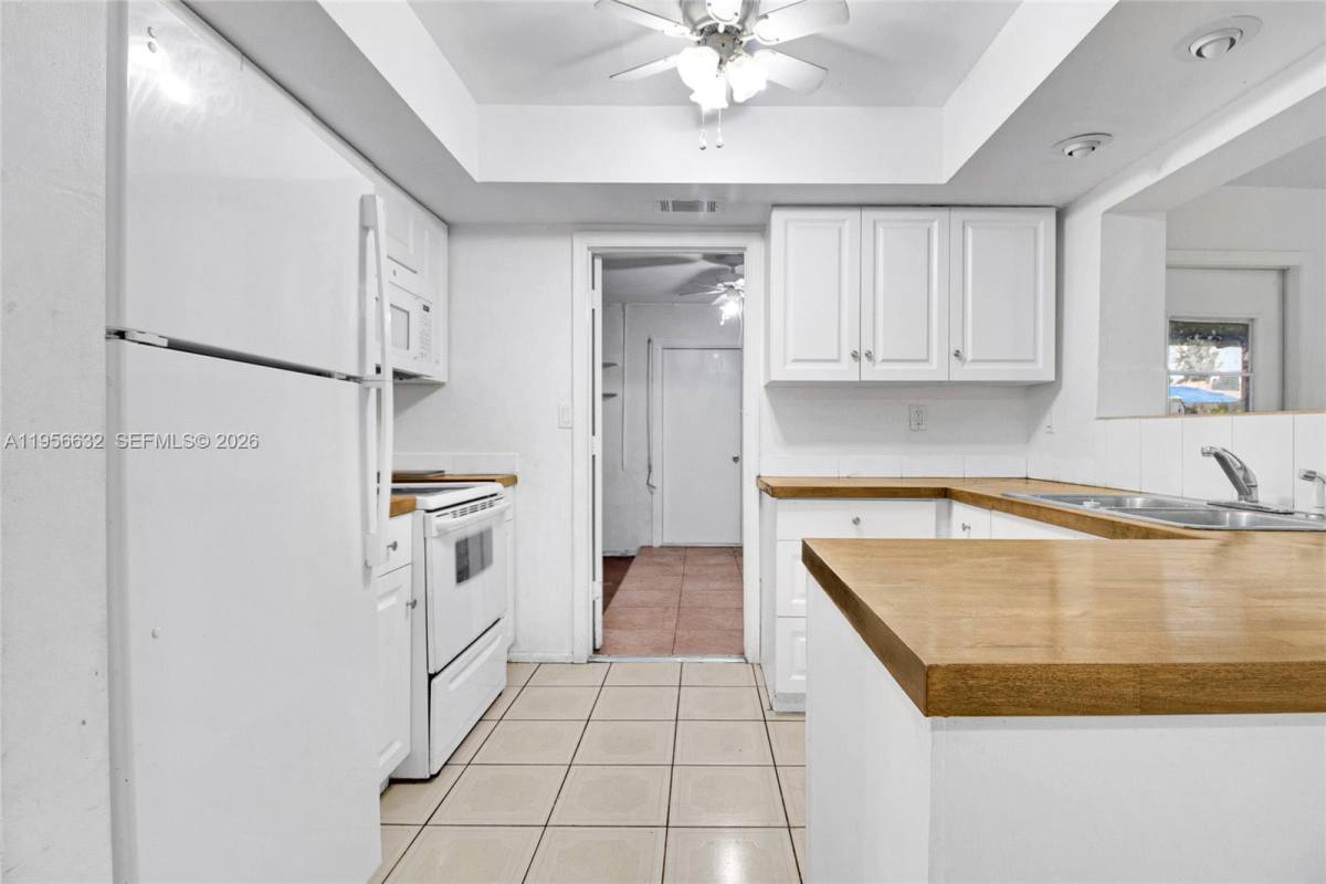 Apartment for rent at 5718 NW 66th Ave, Fort Lauderdale, FL 33321