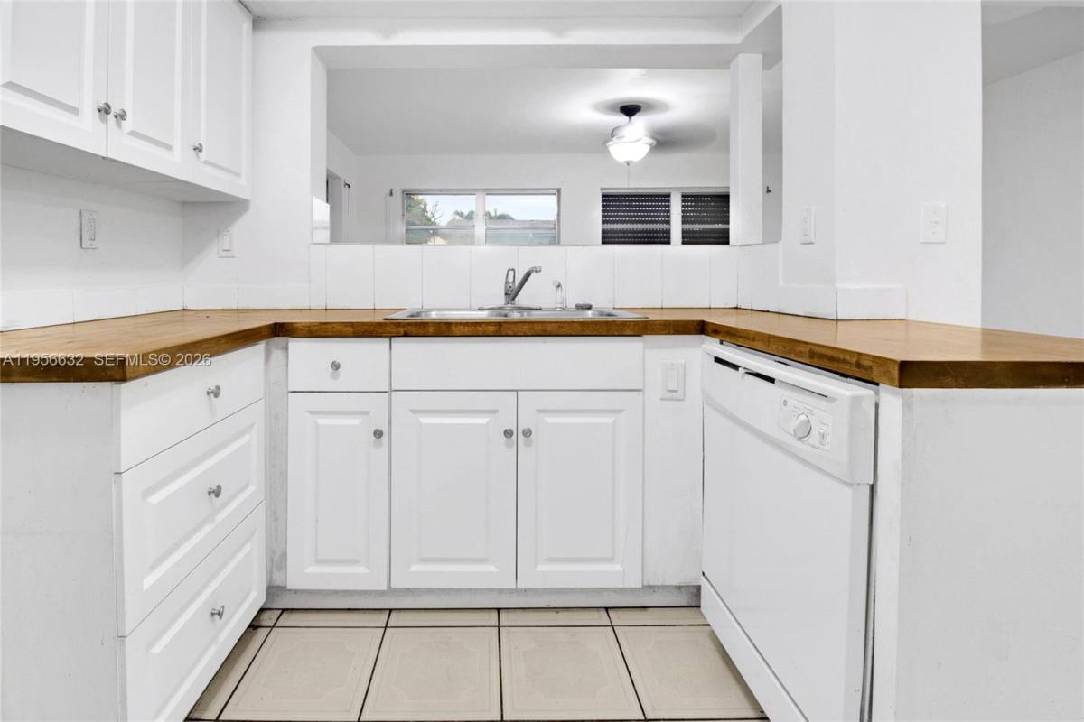 Apartment for rent at 5718 NW 66th Ave, Fort Lauderdale, FL 33321